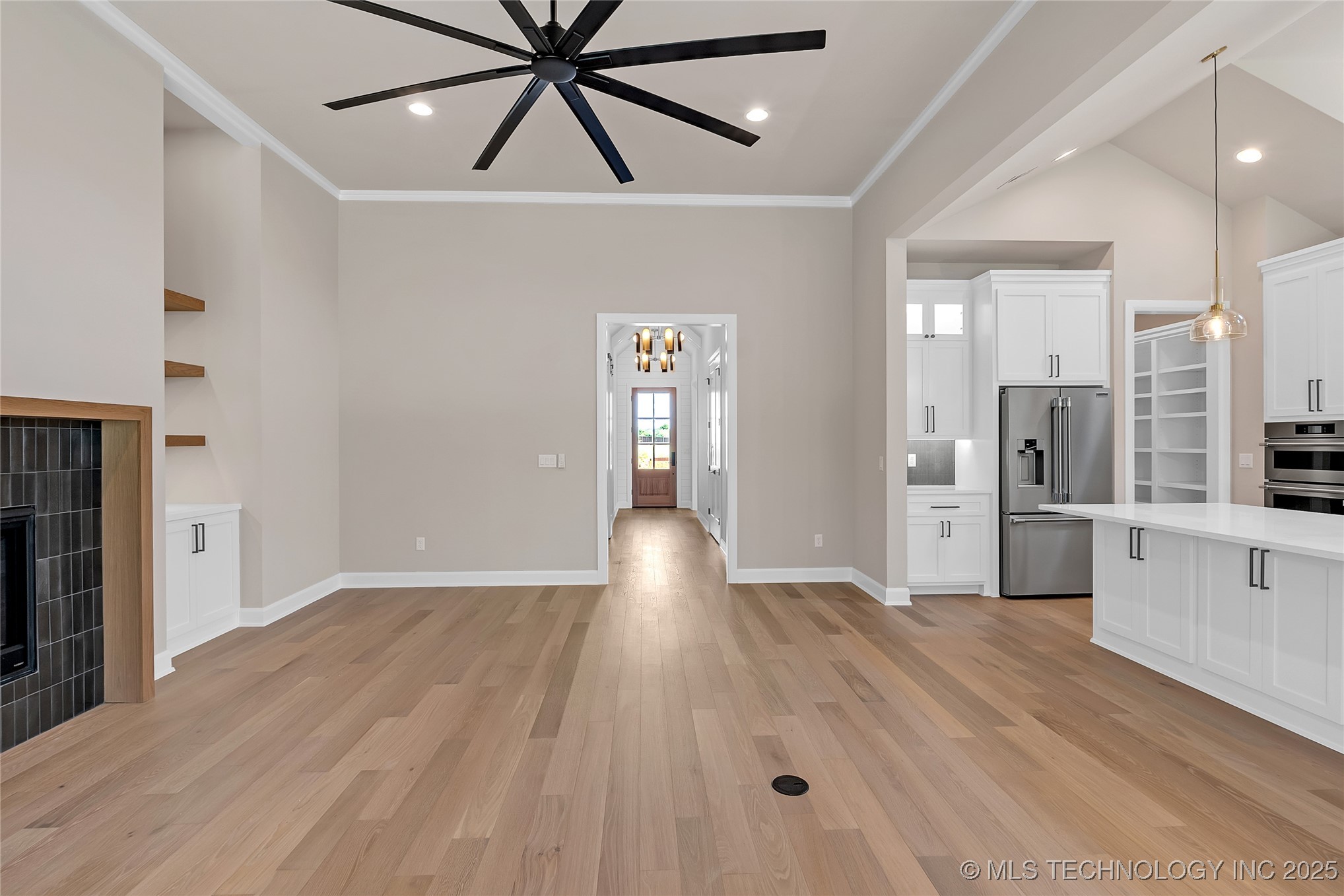 11966 S 94th East Avenue Property Photo 10