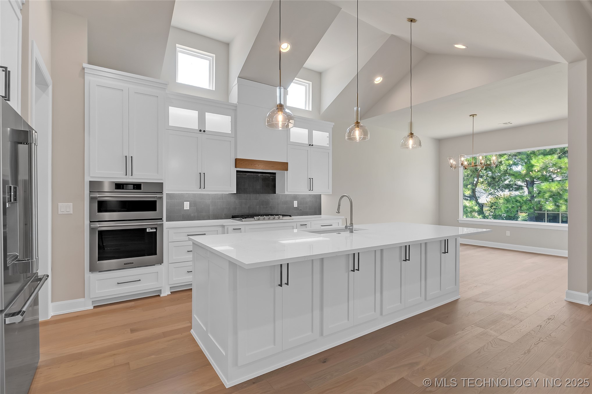 11966 S 94th East Avenue Property Photo 15