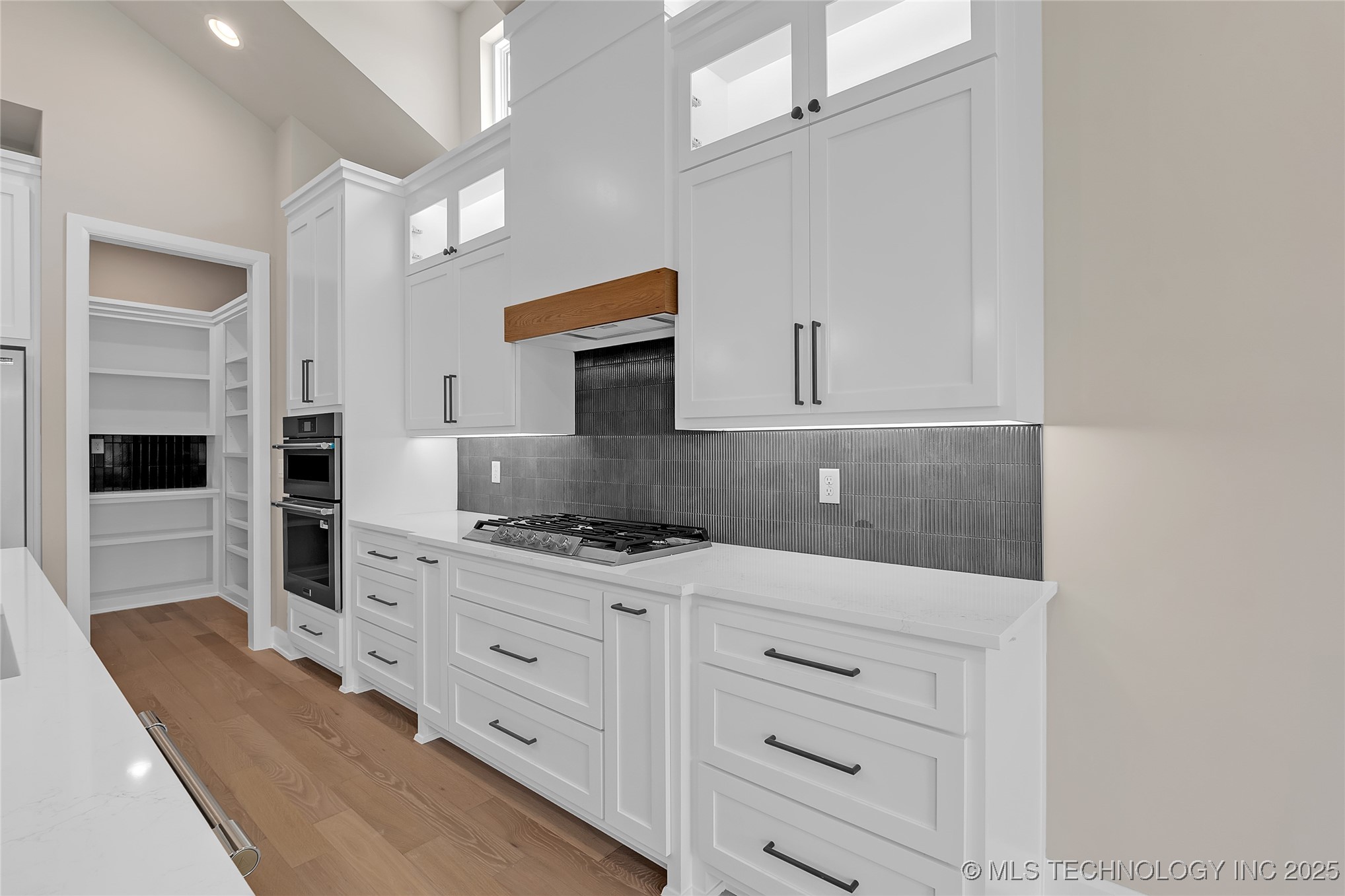 11966 S 94th East Avenue Property Photo 19