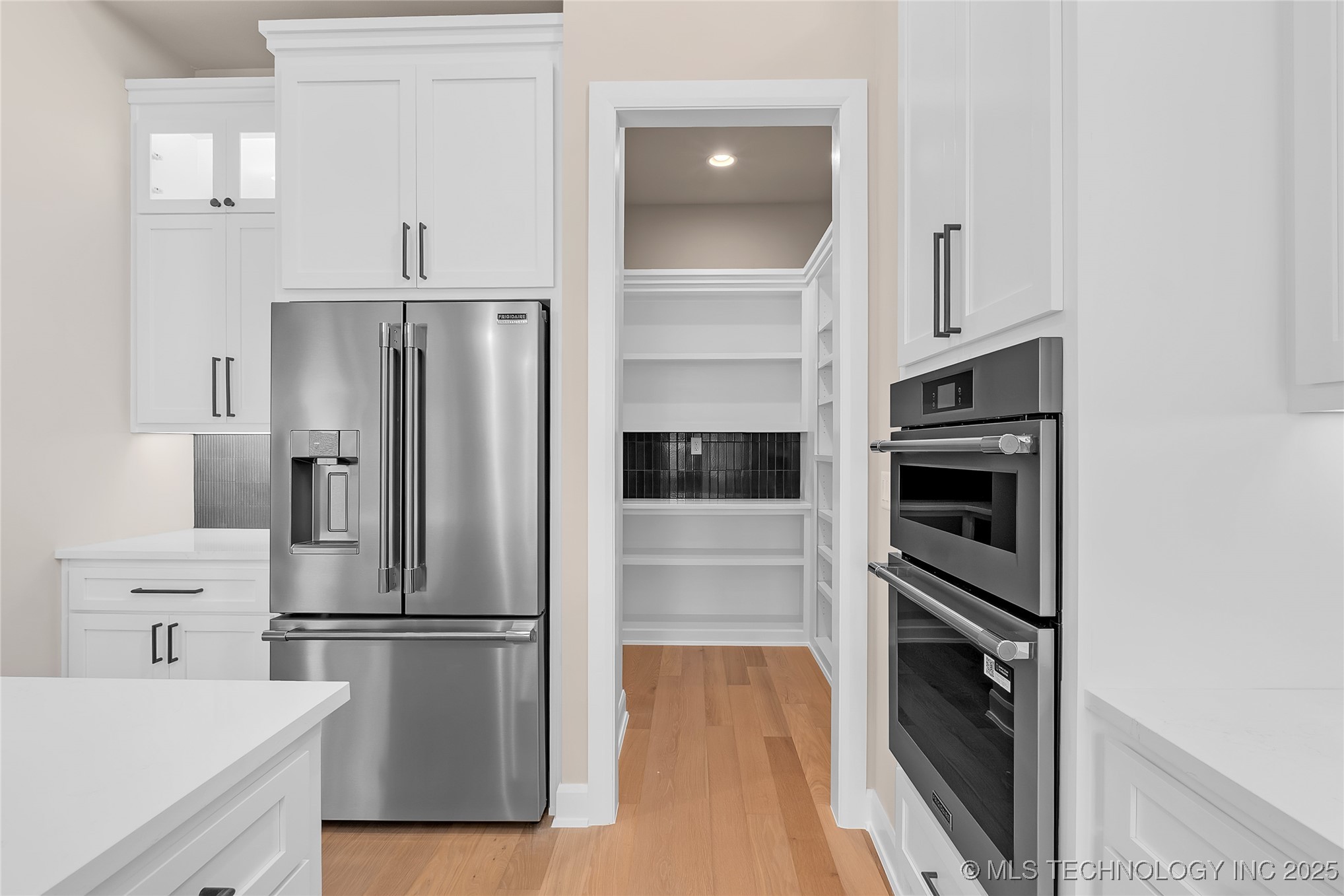 11966 S 94th East Avenue Property Photo 24