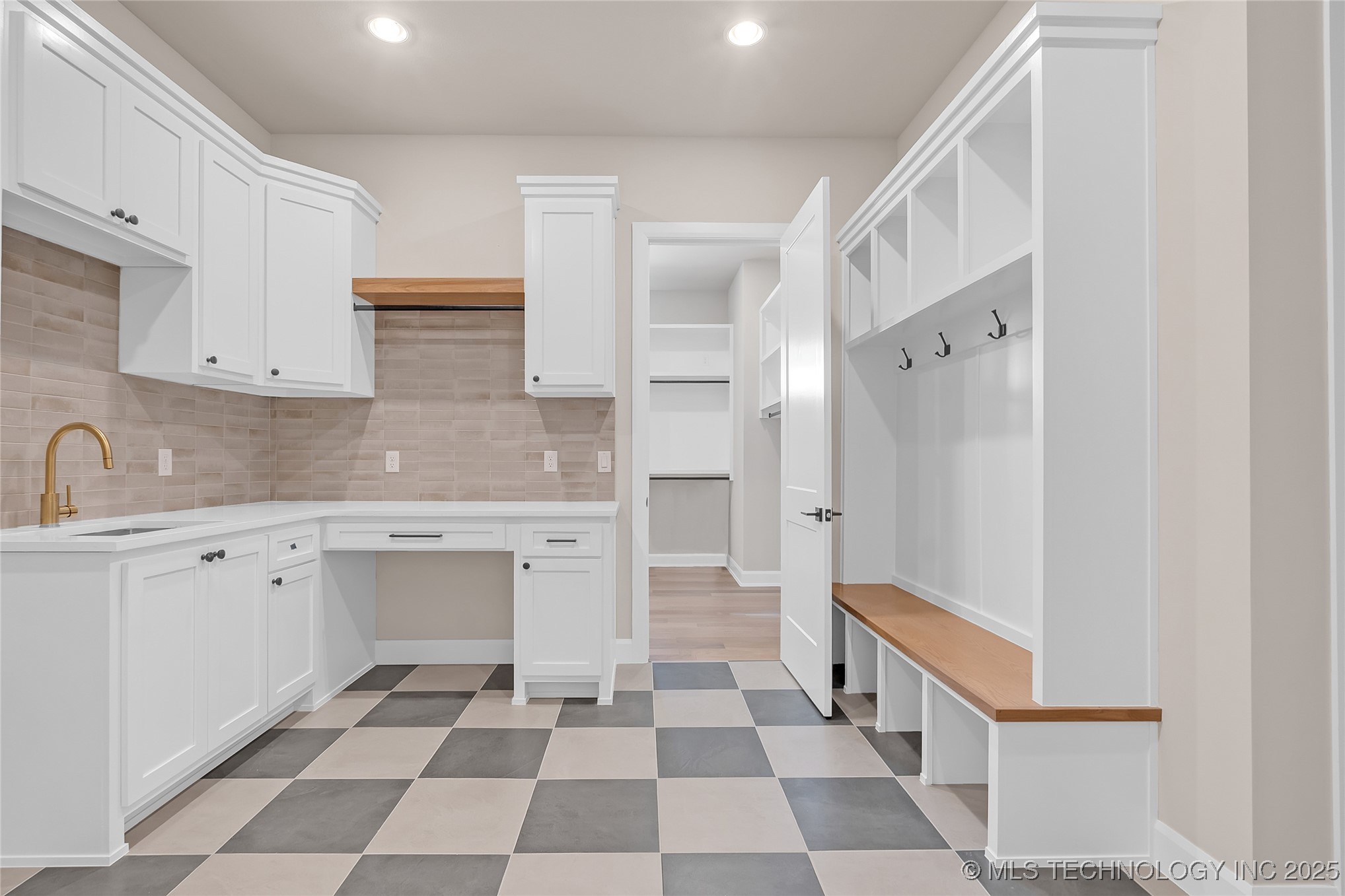 11966 S 94th East Avenue Property Photo 39