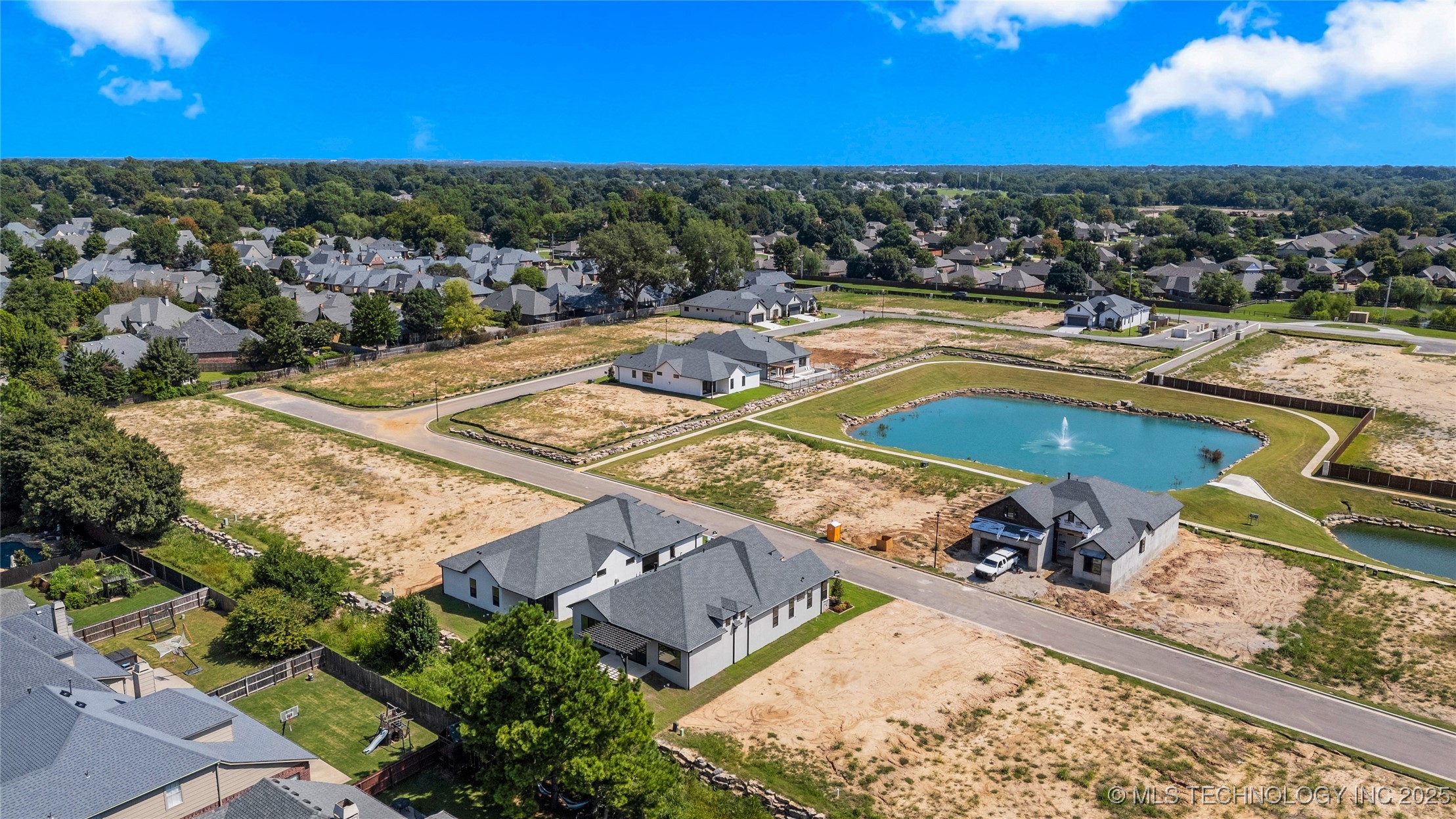 11966 S 94th East Avenue Property Photo 48