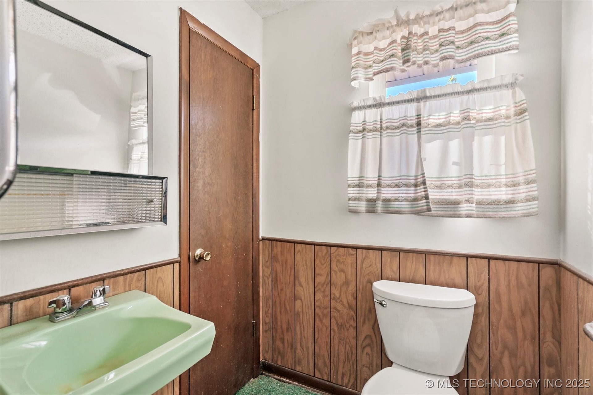 211 N Choctaw Road Property Photo 19