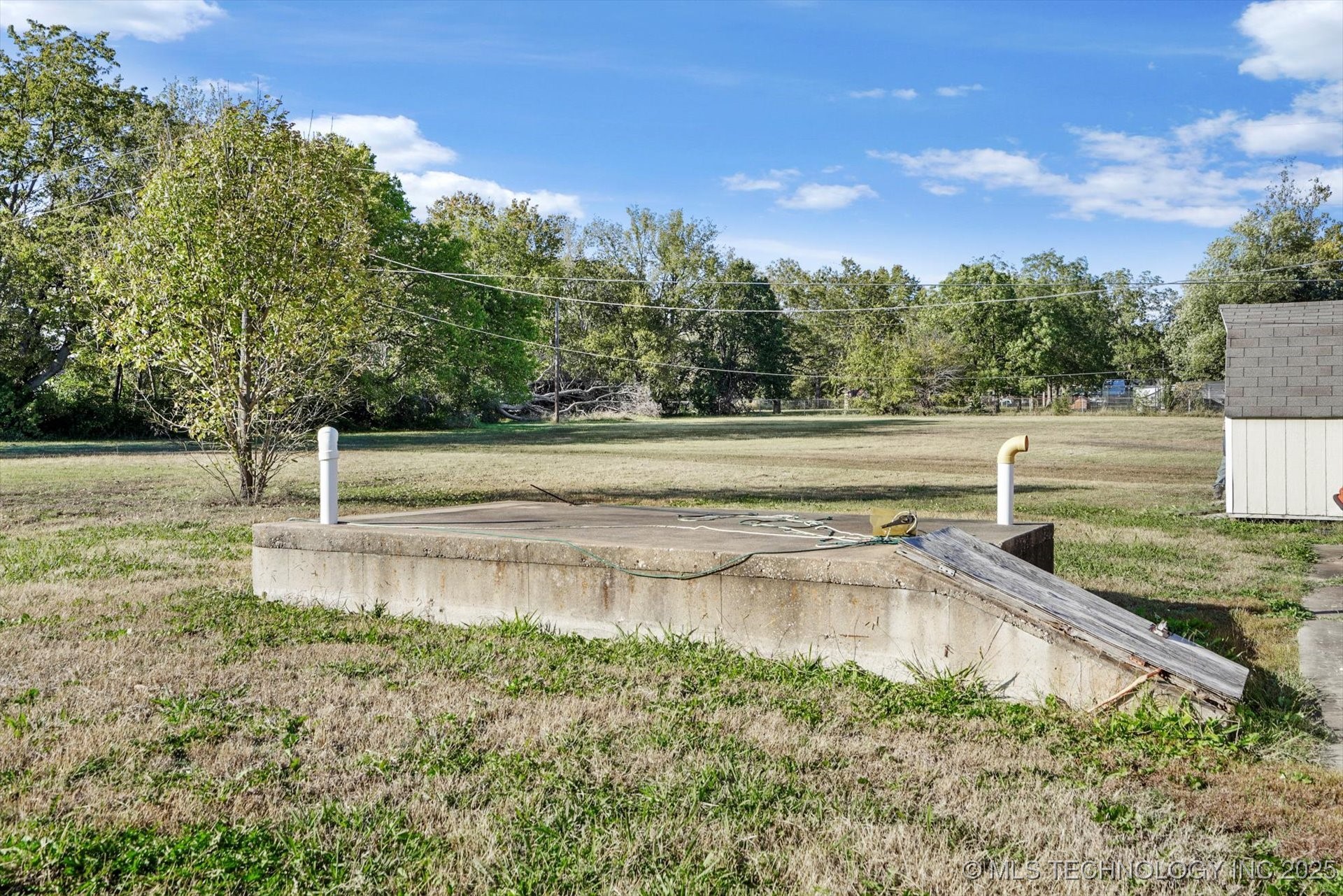 211 N Choctaw Road Property Photo 23