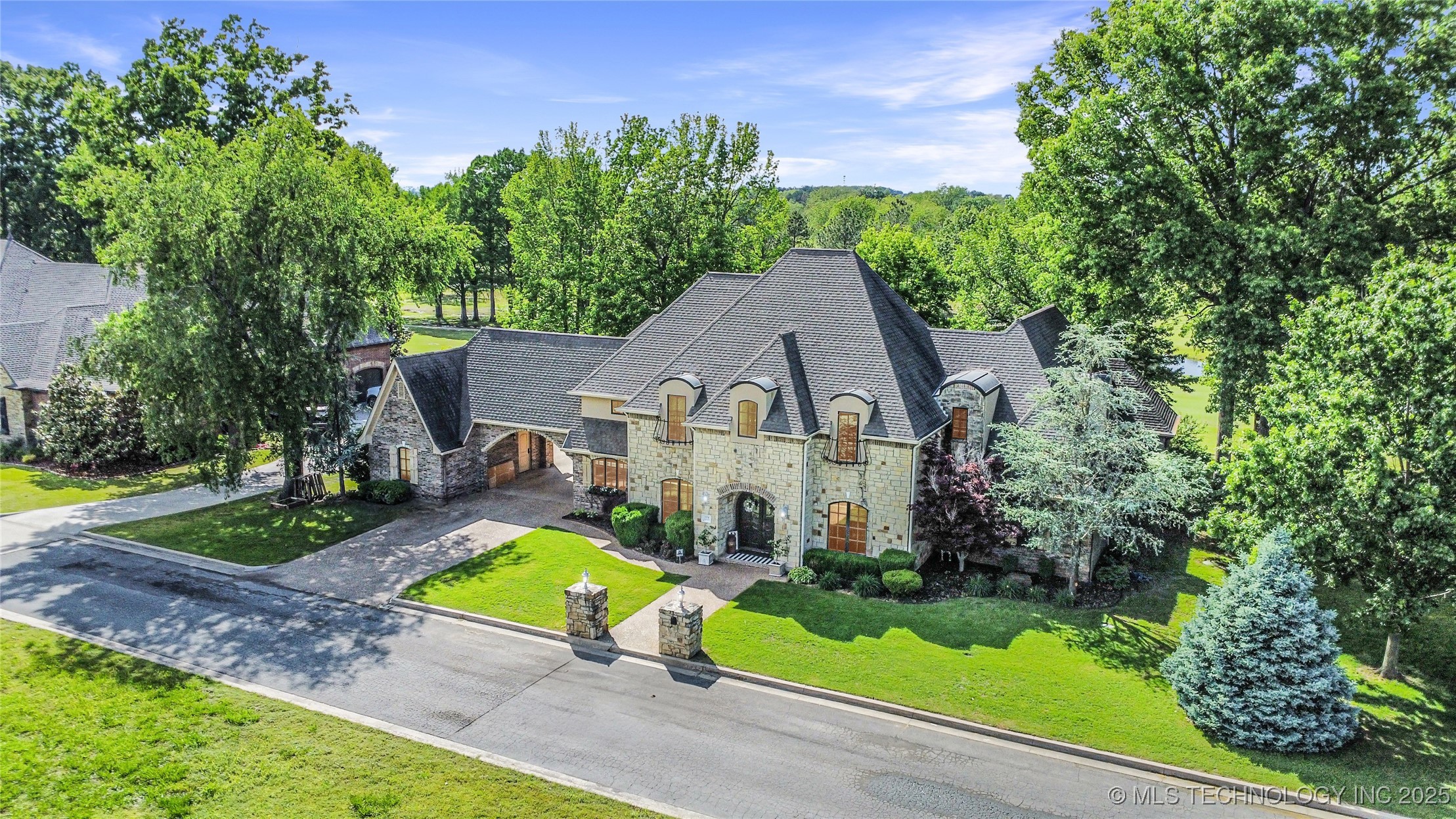 3270 Cypress Lane Property Photo 1