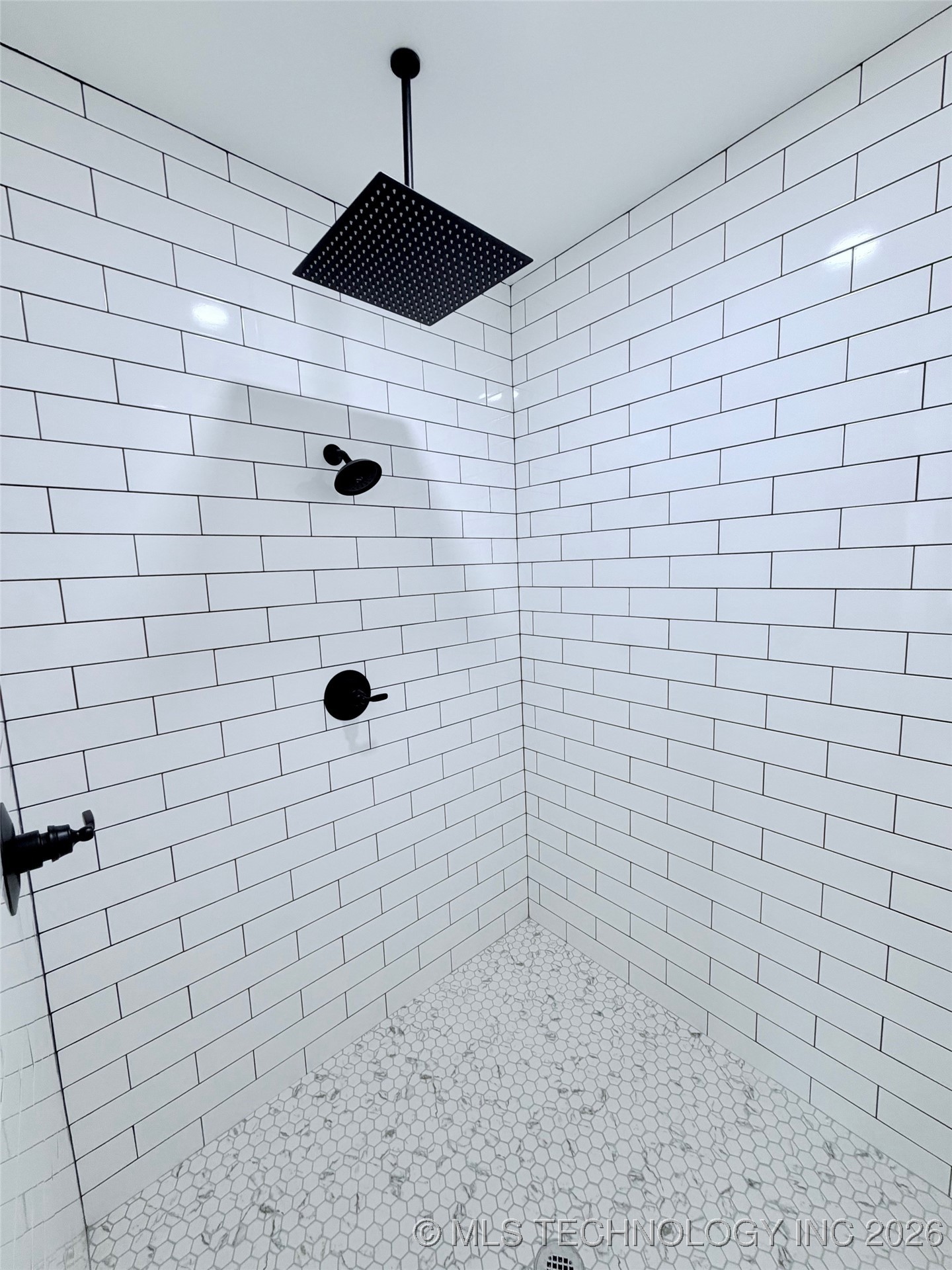 16902 Hackberry Lane Property Photo 8