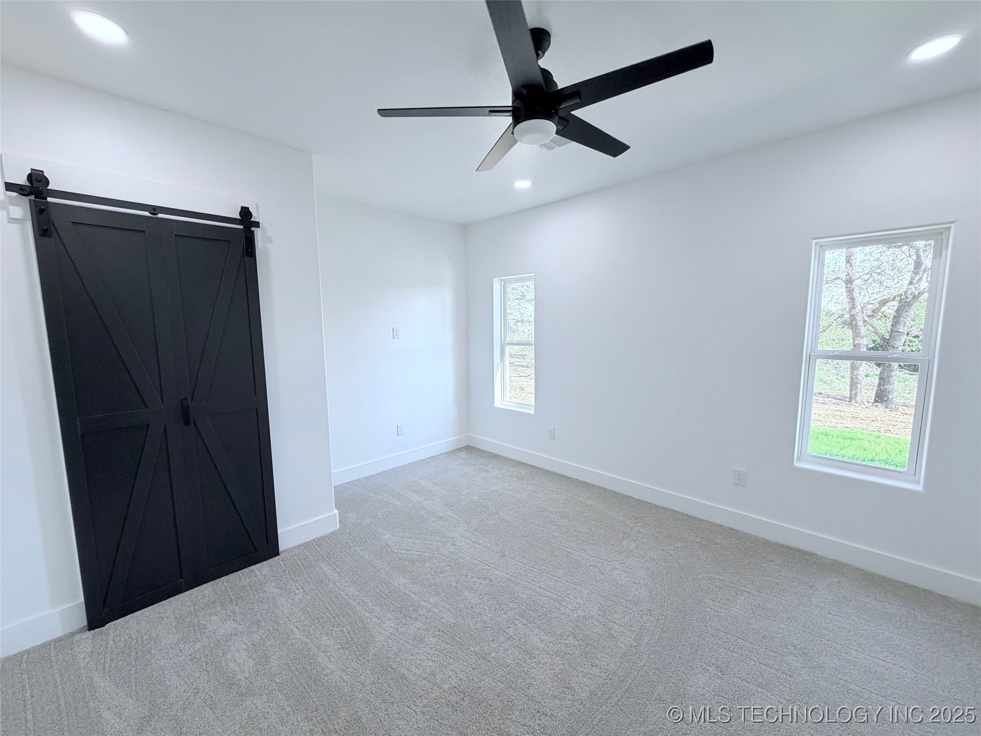 16902 Hackberry Lane Property Photo 9