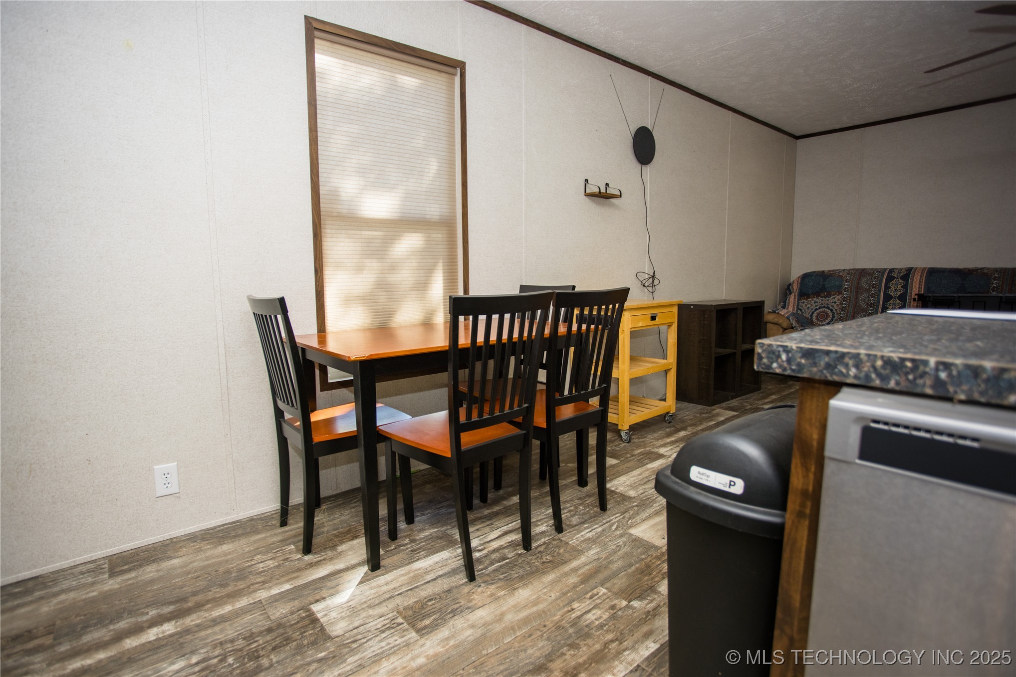 9901 S 4683 Road Property Photo 5