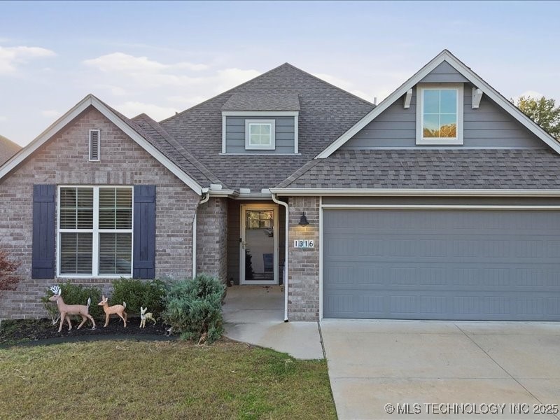 1316 N Nyssa Avenue Property Photo 1