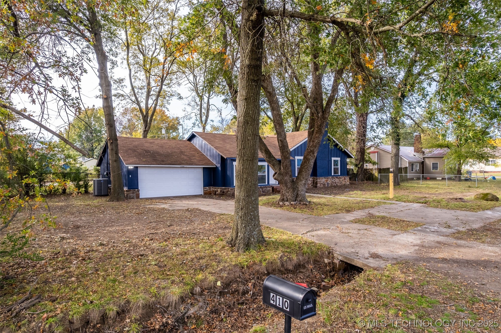 410 W Franklin Street Property Photo 4