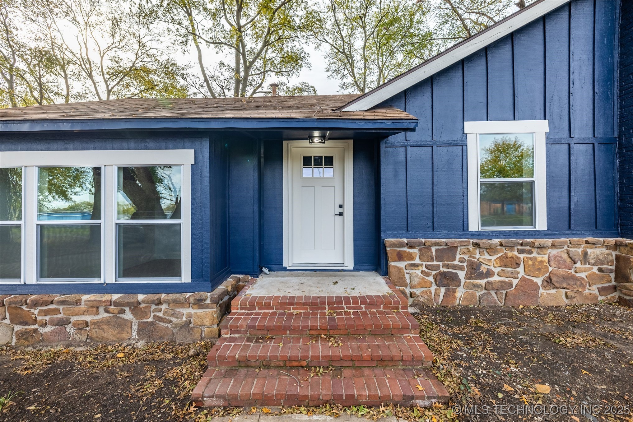 410 W Franklin Street Property Photo 5