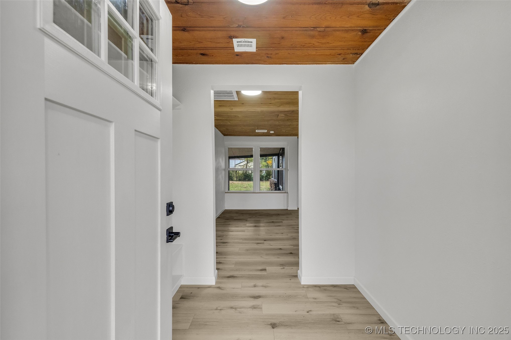 410 W Franklin Street Property Photo 7