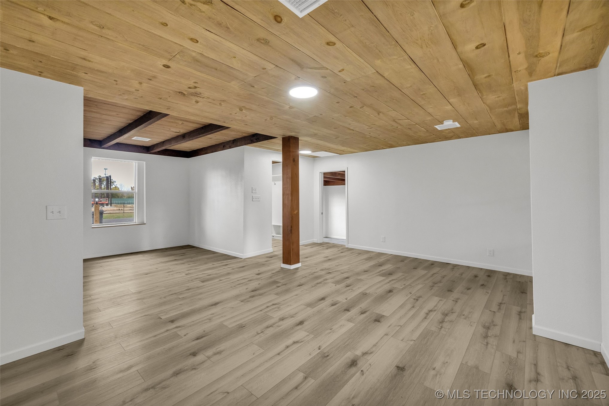 410 W Franklin Street Property Photo 10