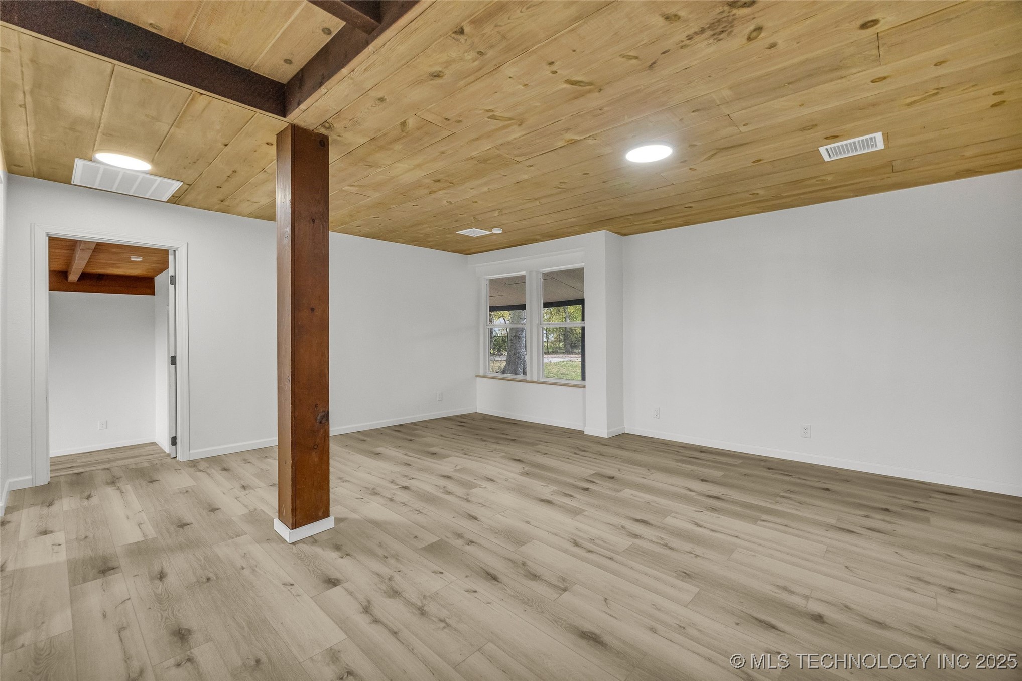 410 W Franklin Street Property Photo 11