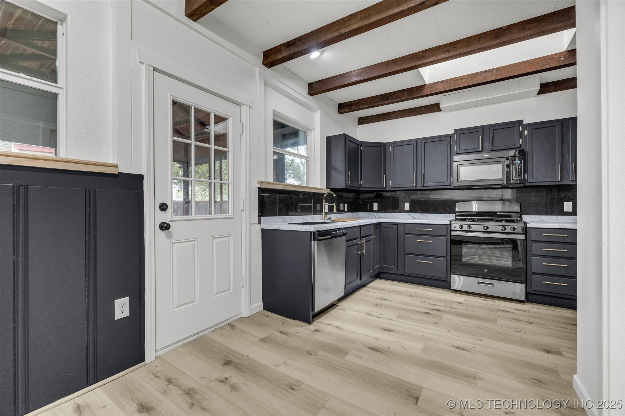 410 W Franklin Street Property Photo 14