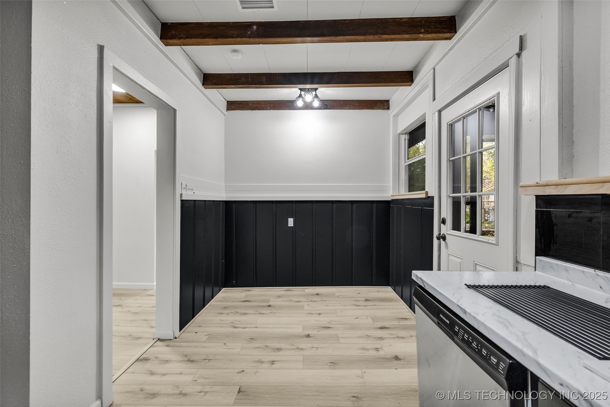 410 W Franklin Street Property Photo 21