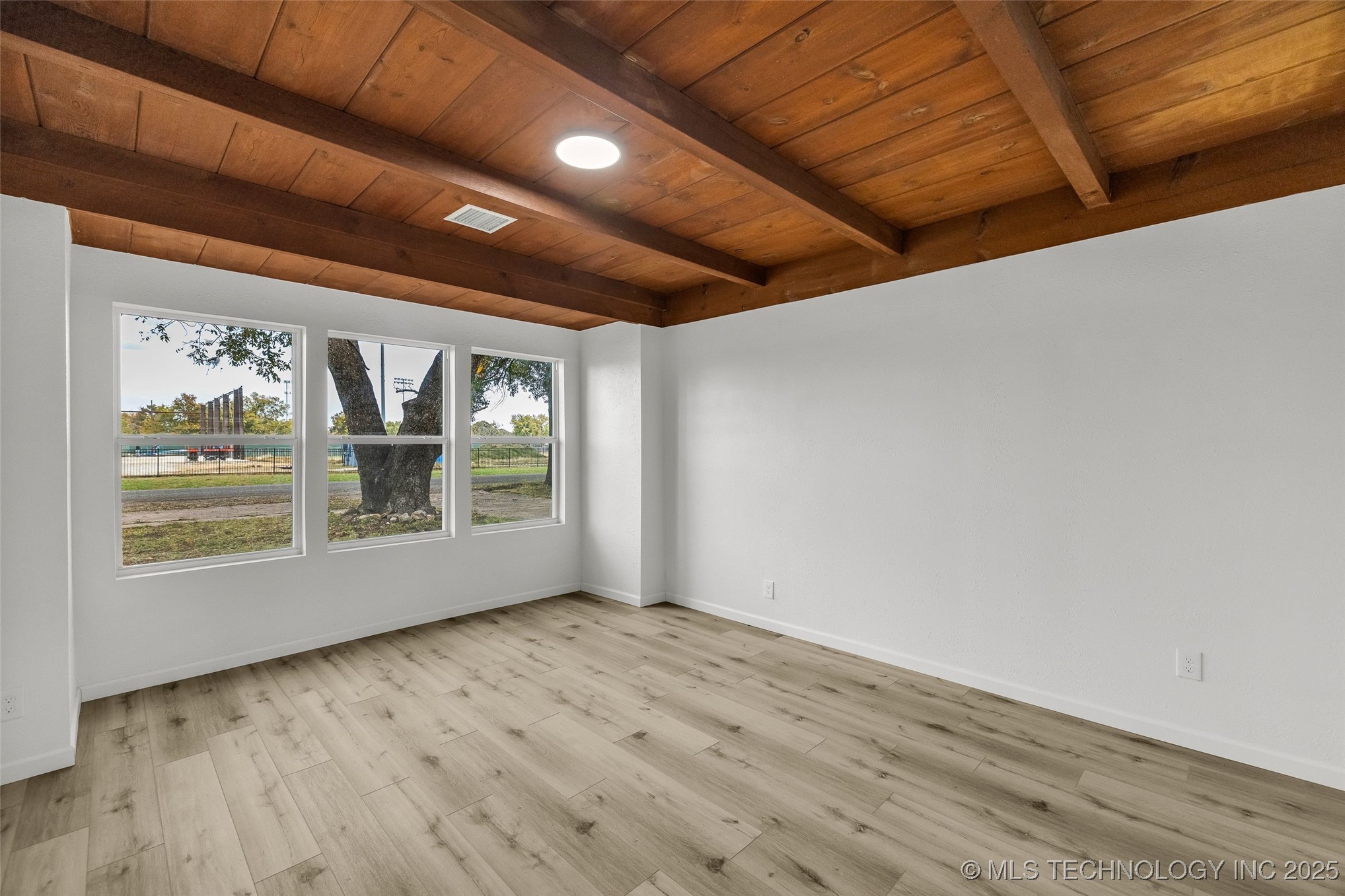 410 W Franklin Street Property Photo 22