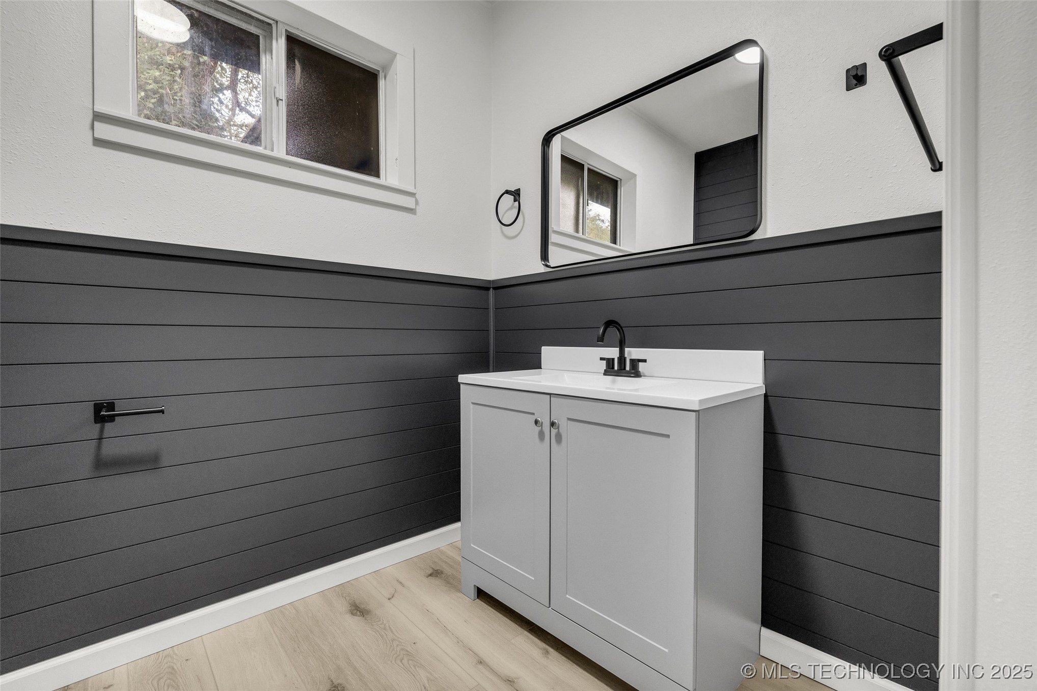 410 W Franklin Street Property Photo 35