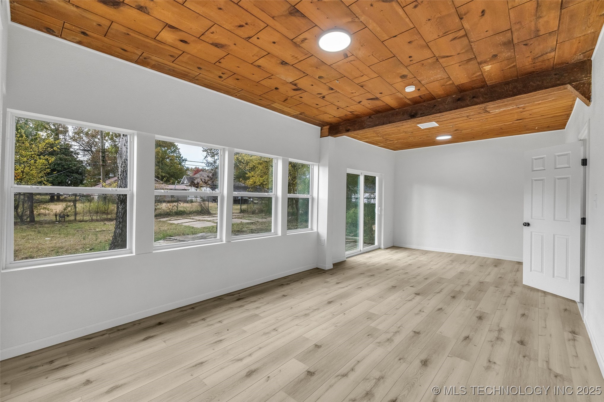 410 W Franklin Street Property Photo 37