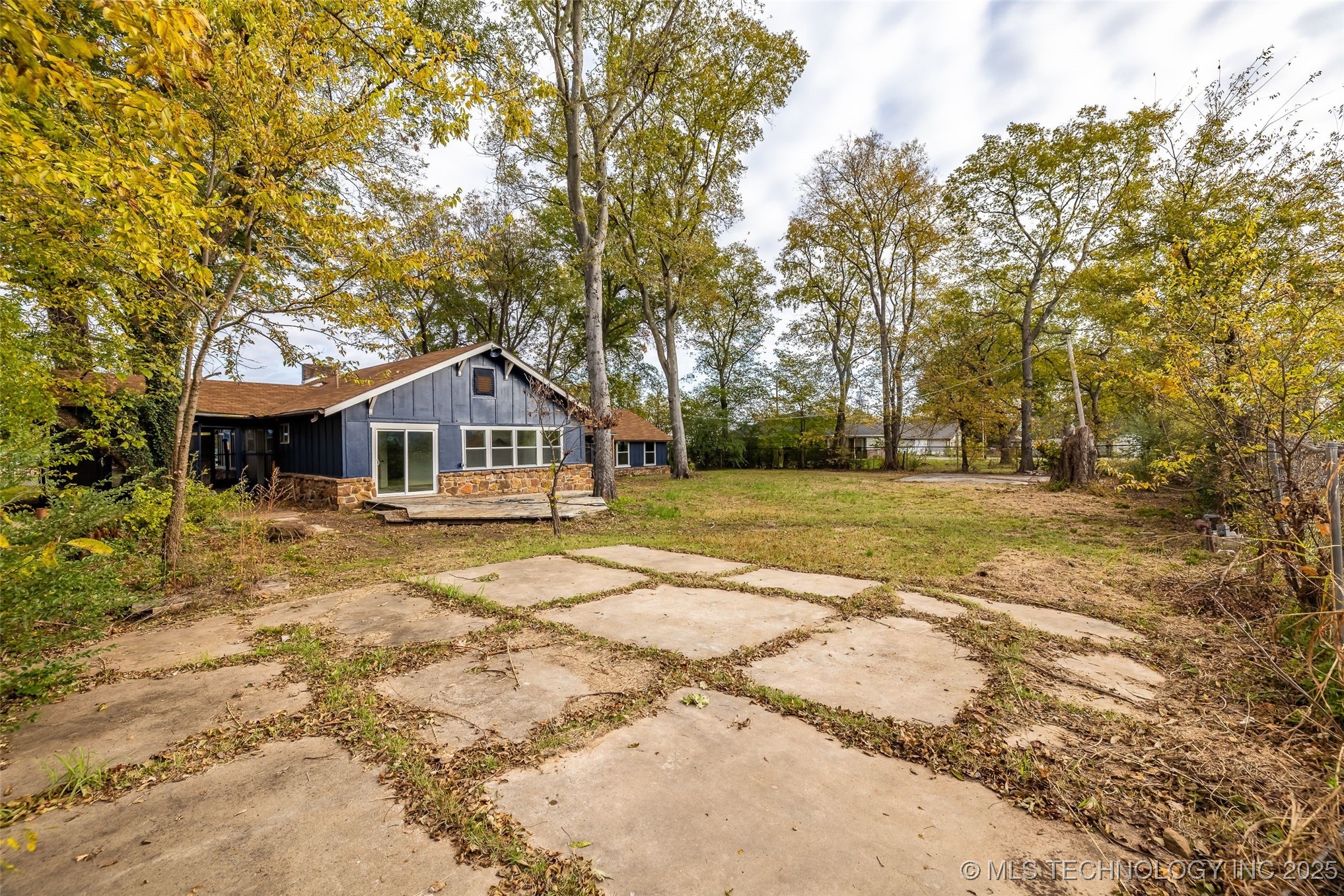 410 W Franklin Street Property Photo 43