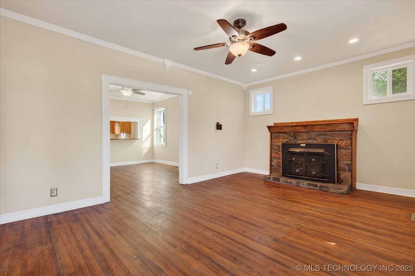 15115 E 136th Street Property Photo 4