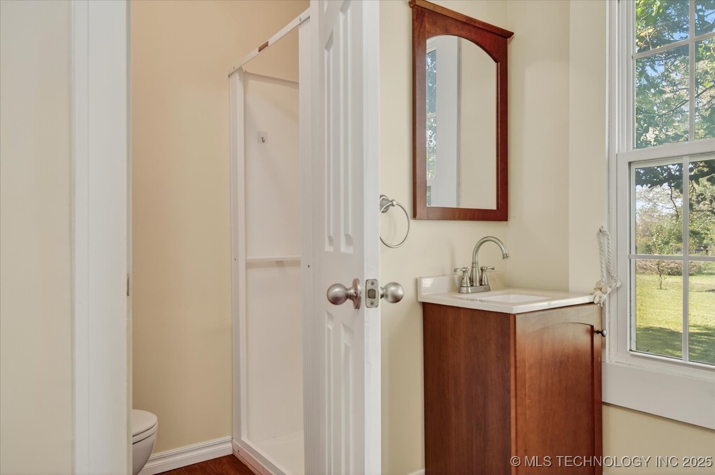 15115 E 136th Street Property Photo 24