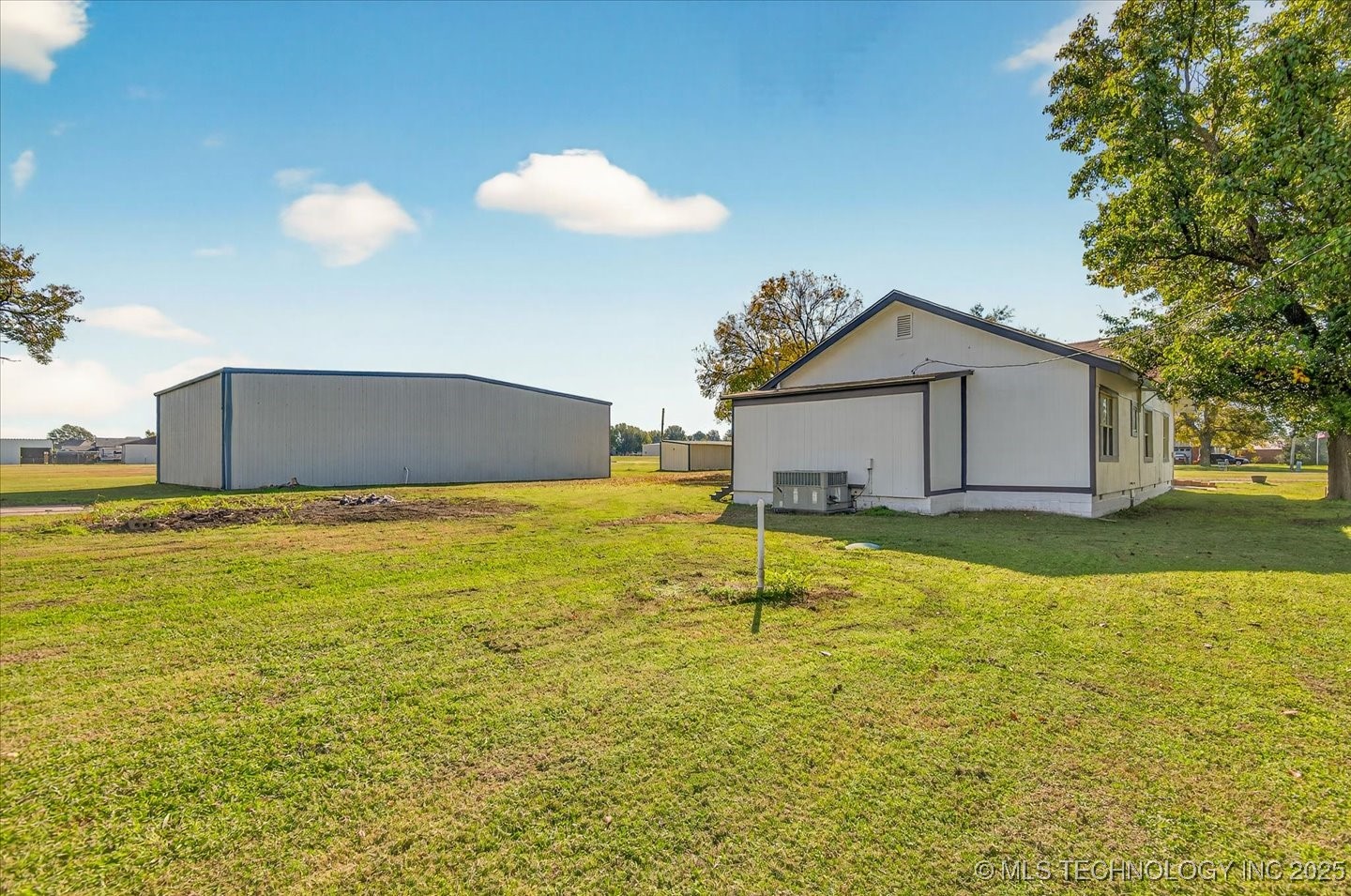 15115 E 136th Street Property Photo 25