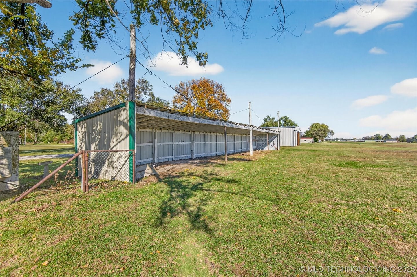 15115 E 136th Street Property Photo 27