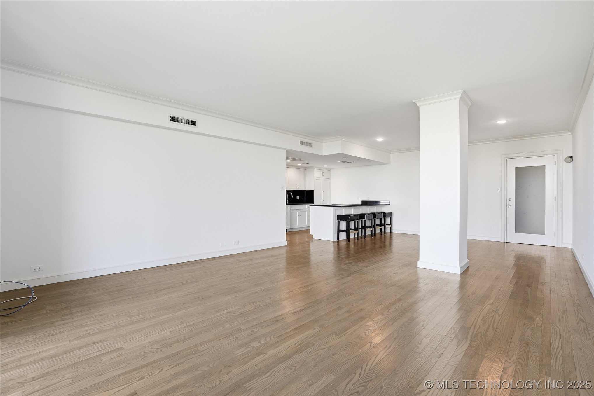 2300 Riverside Drive 8a Property Photo 15