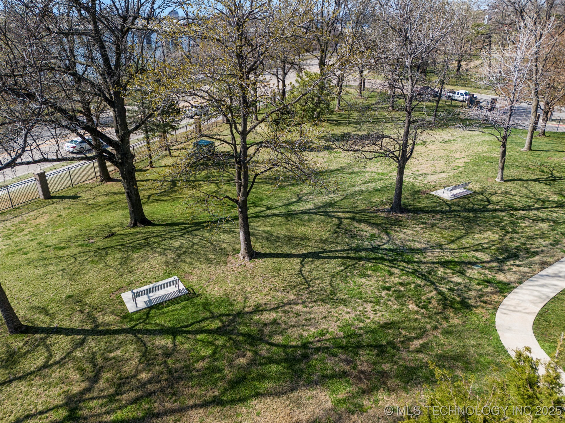 2300 Riverside Drive 8a Property Photo 38