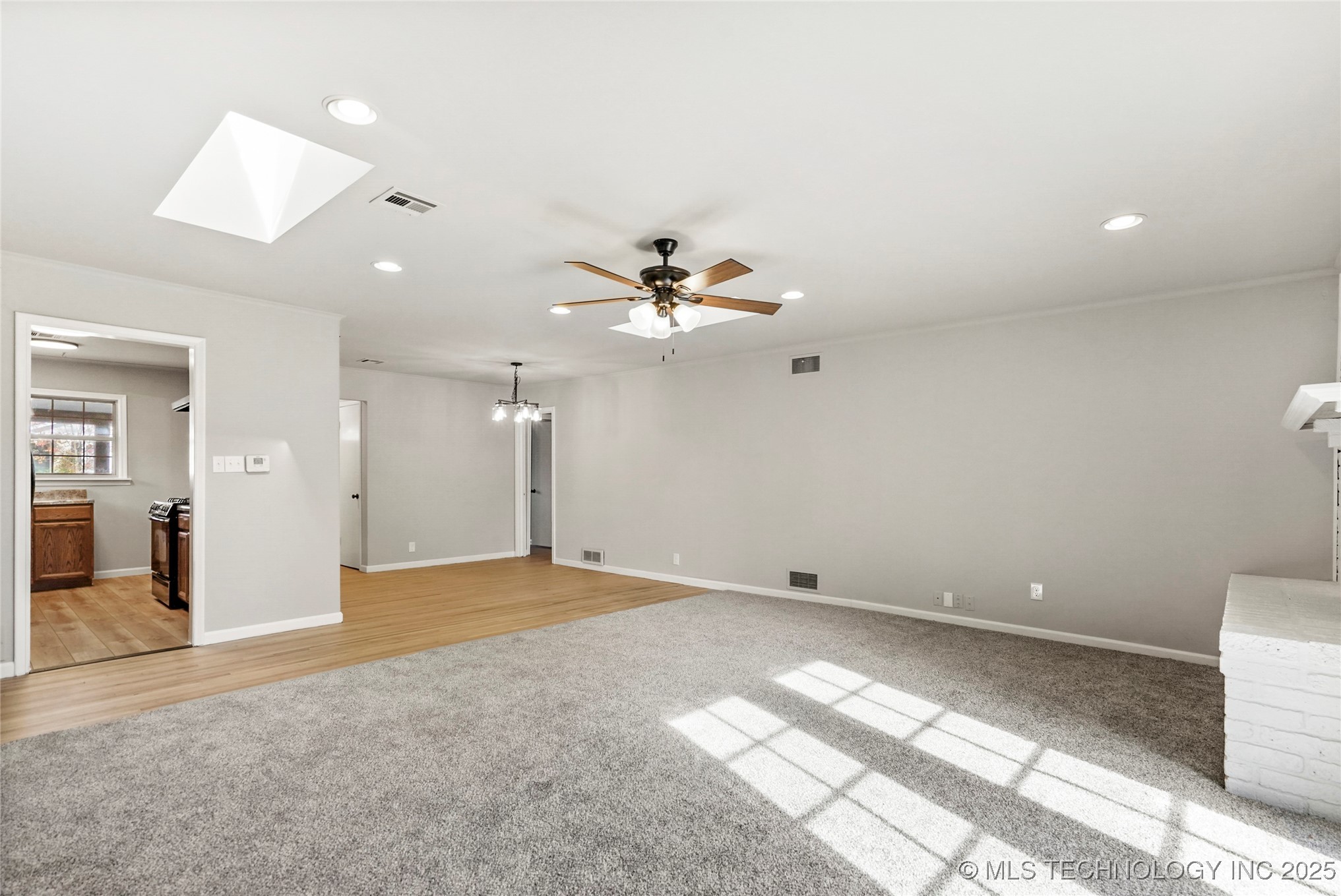 3930 E 34th Street Property Photo 8