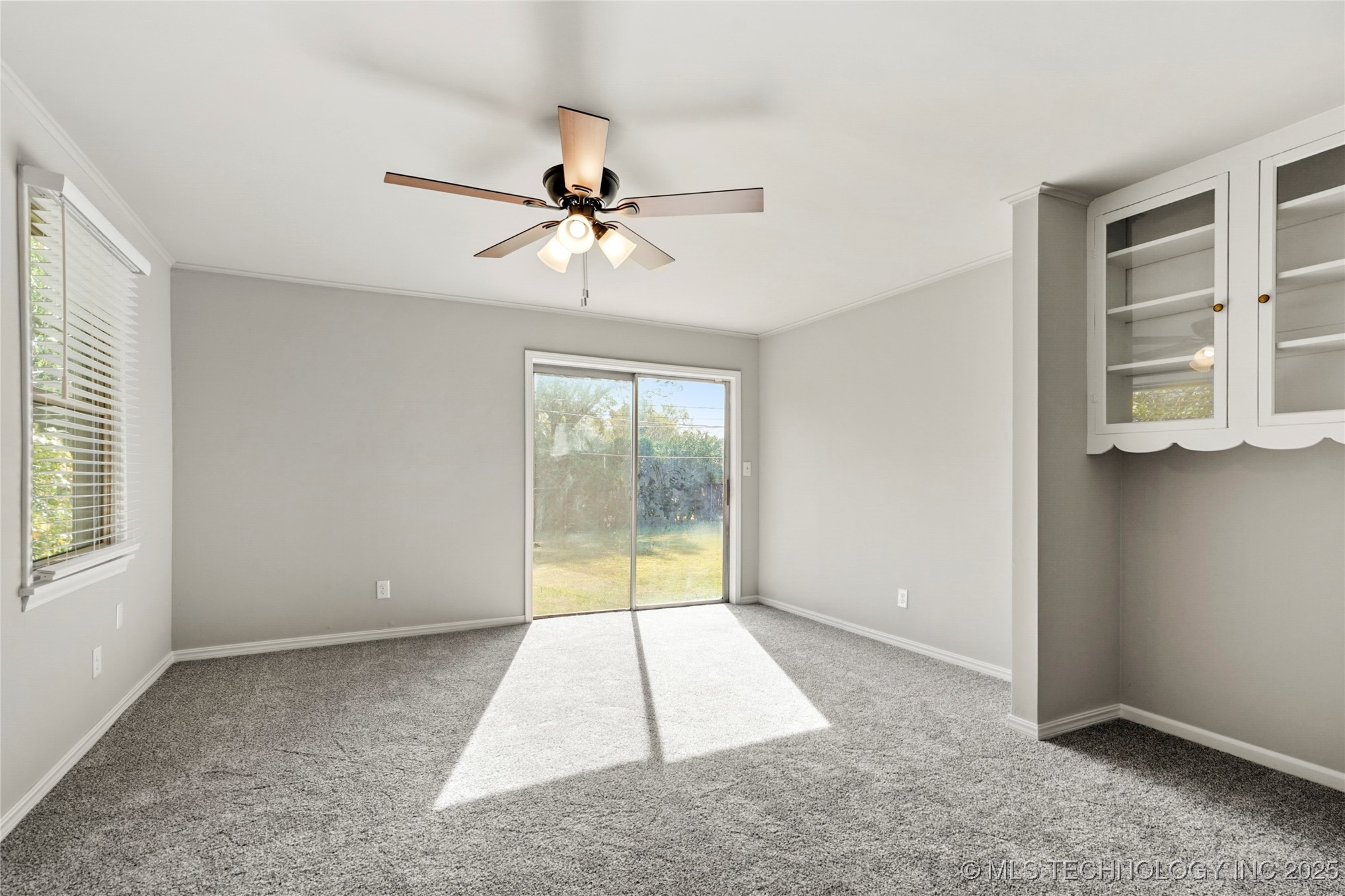 3930 E 34th Street Property Photo 17