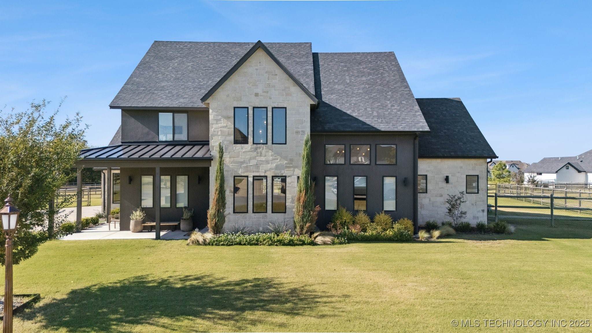 18826 E Chokeberry Street Property Photo 1