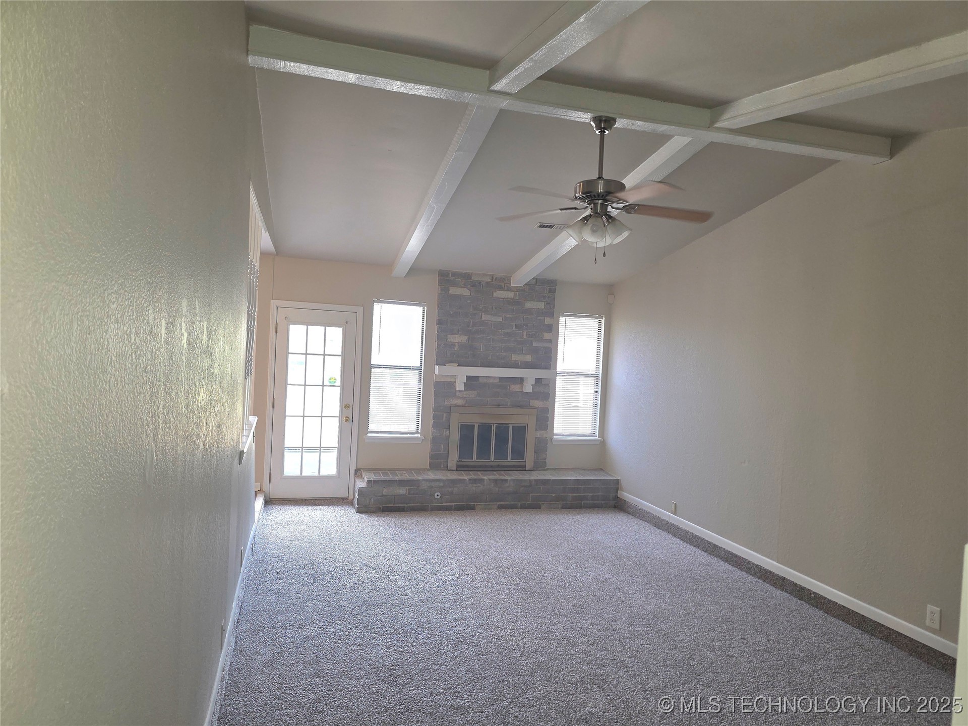 661 E 135th Street Property Photo 4