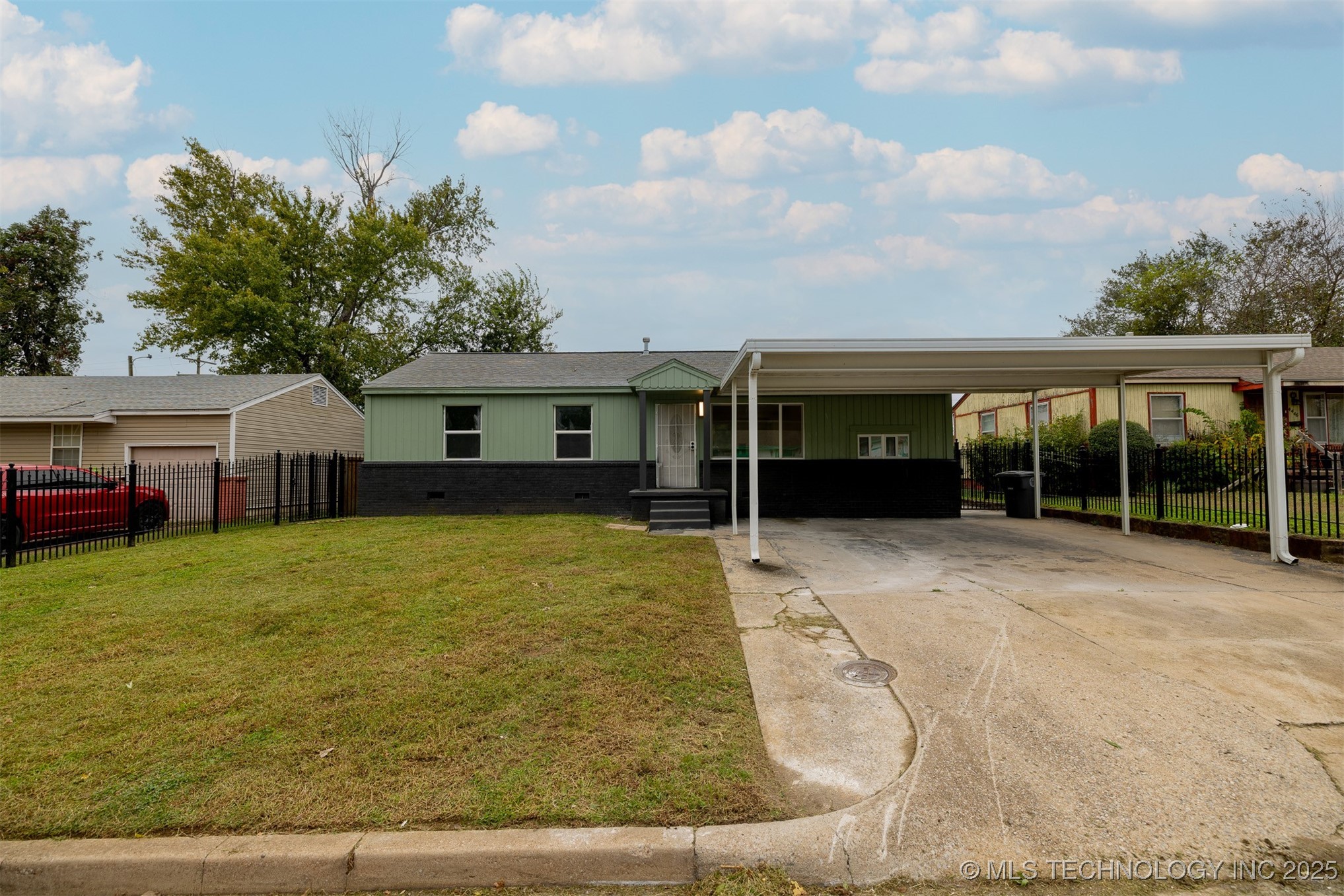 4440 N Detroit Avenue Property Photo 1