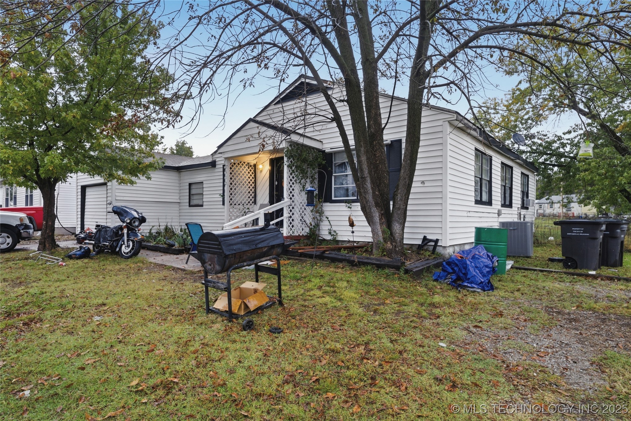 4105 Starboard Court Property Photo 4