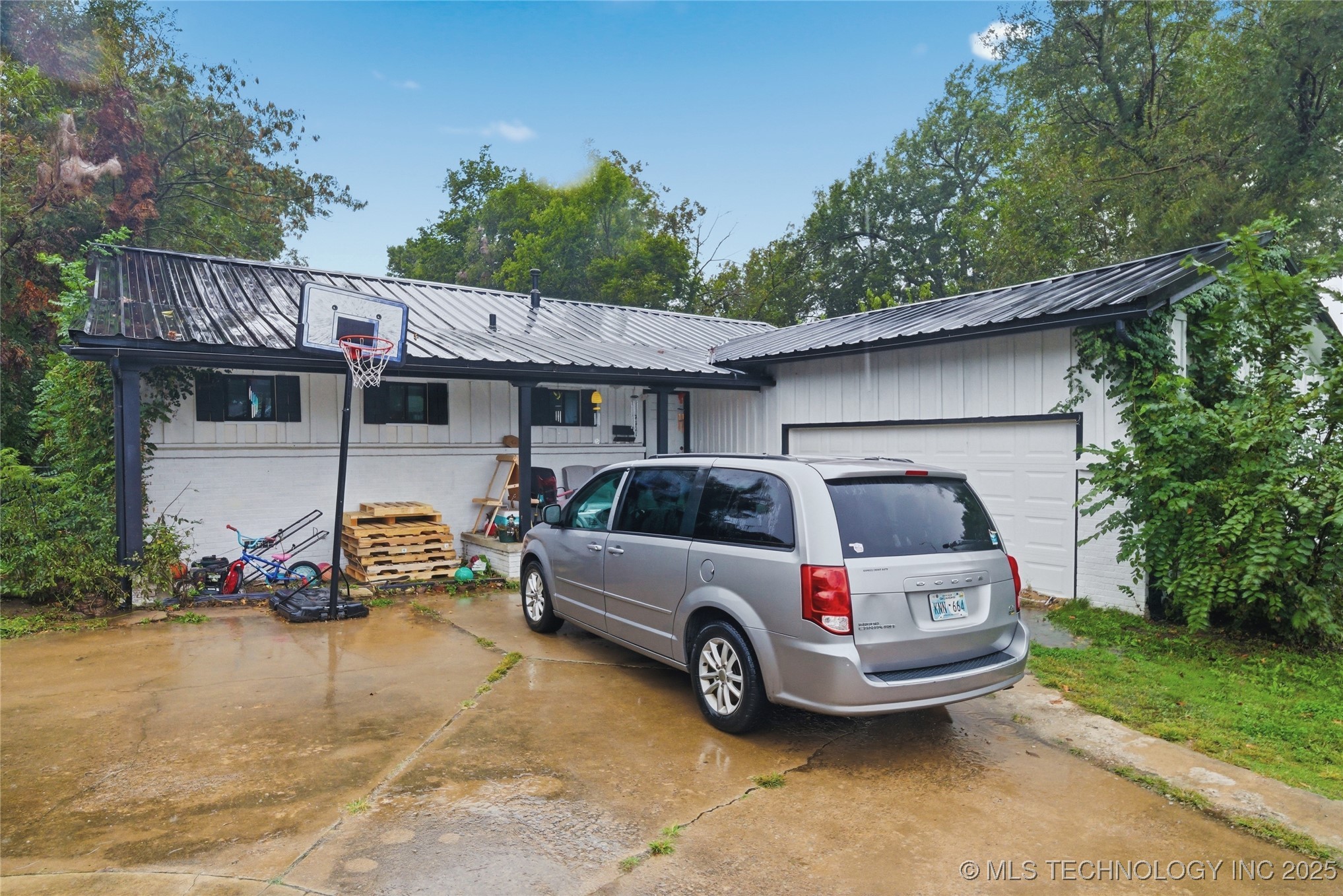 4105 Starboard Court Property Photo 10