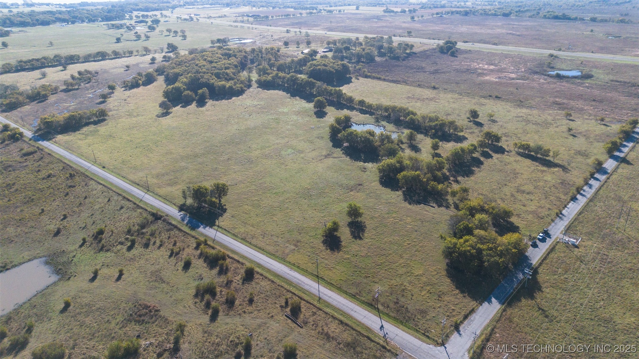 E Hwy 20 Property Photo 7