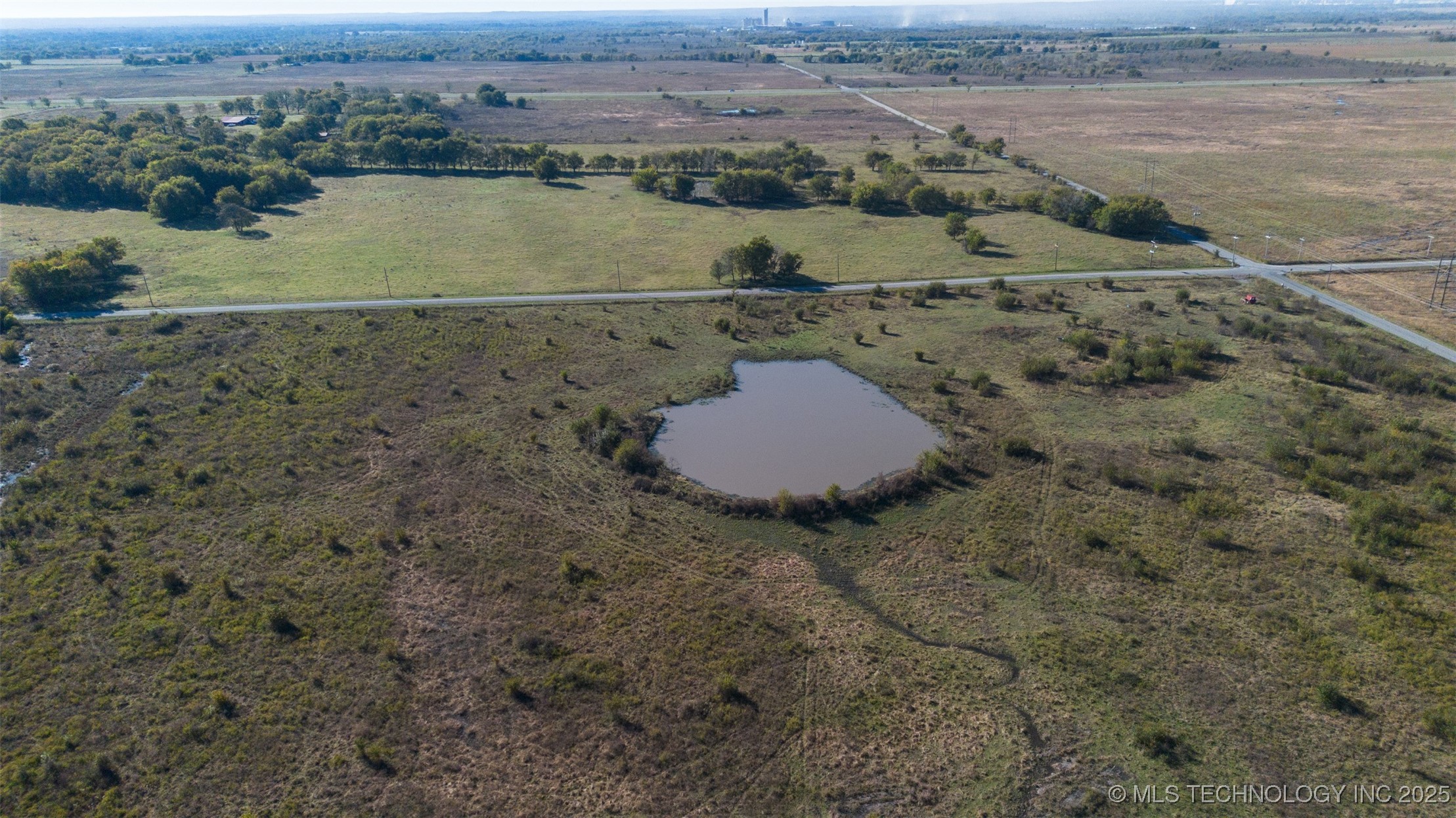 E Hwy 20 Property Photo 10