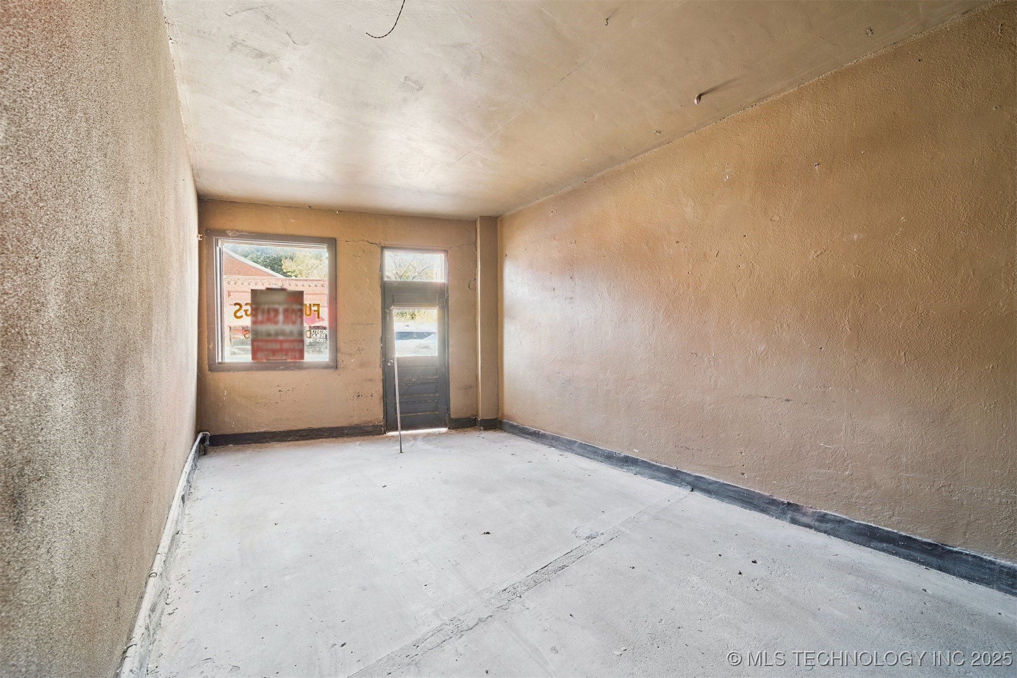 614 Kihekah Avenue Property Photo 9