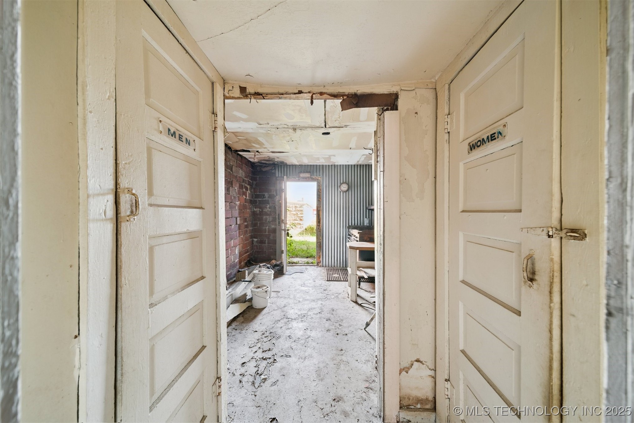 614 Kihekah Avenue Property Photo 14