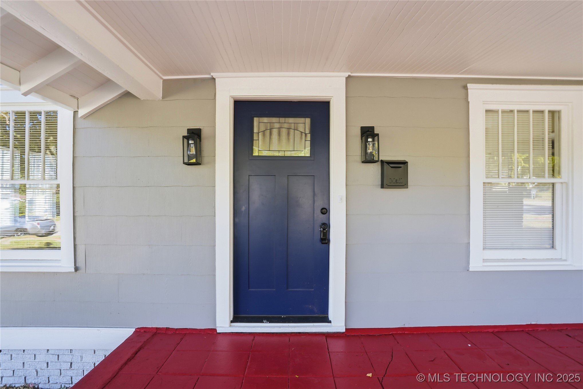 2036 E 13th Street Property Photo 5