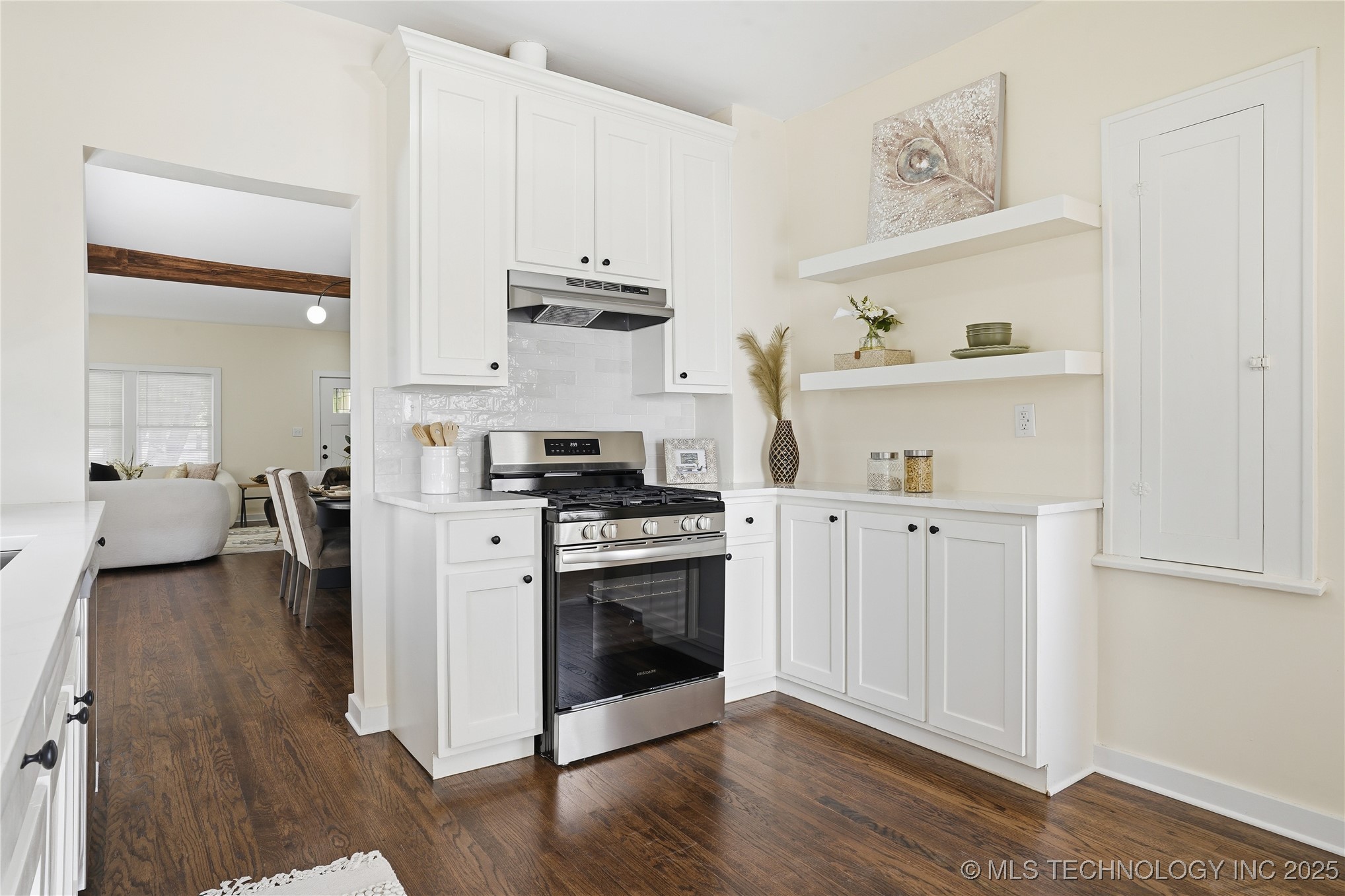 2036 E 13th Street Property Photo 21