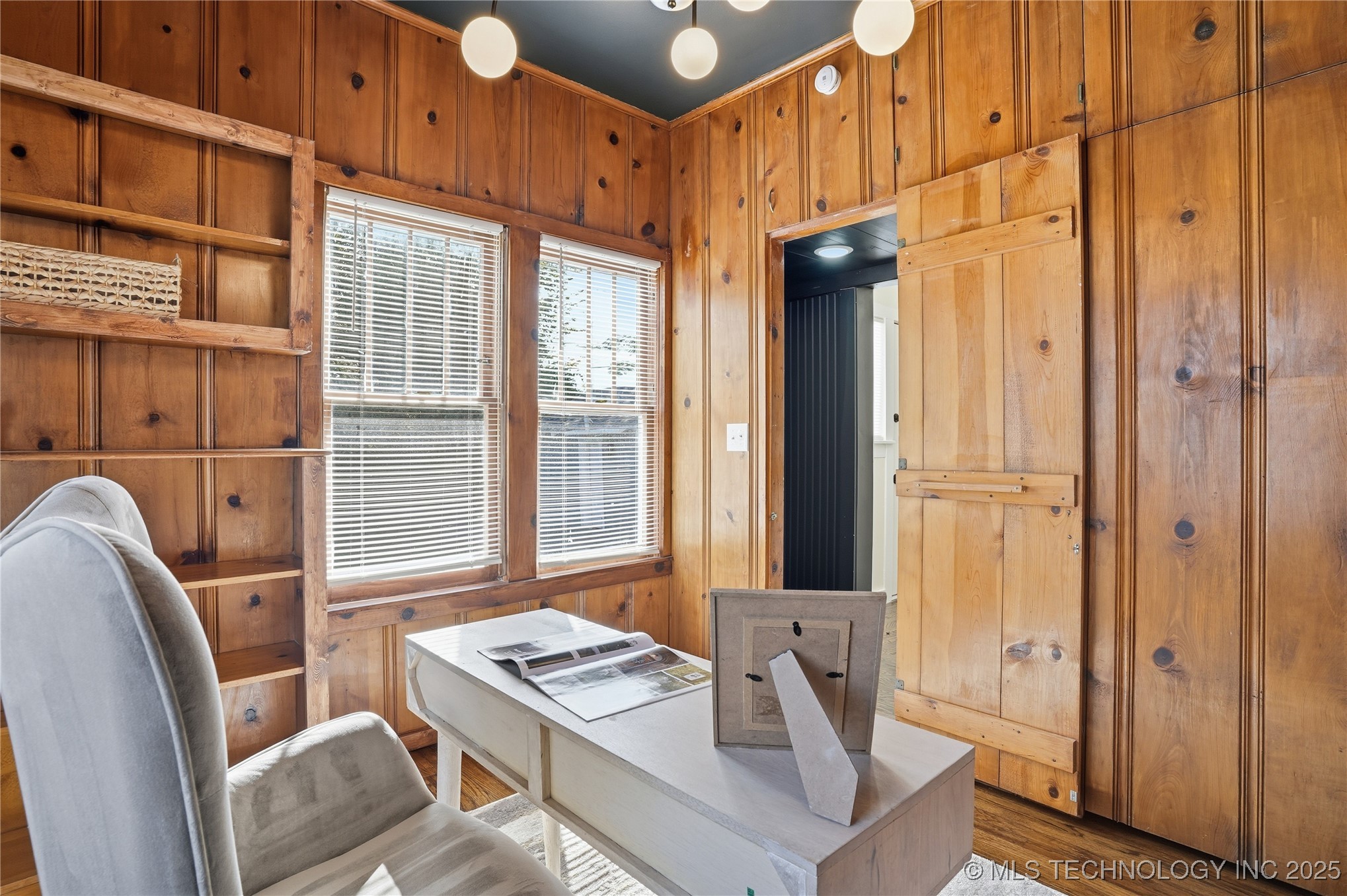 2036 E 13th Street Property Photo 27