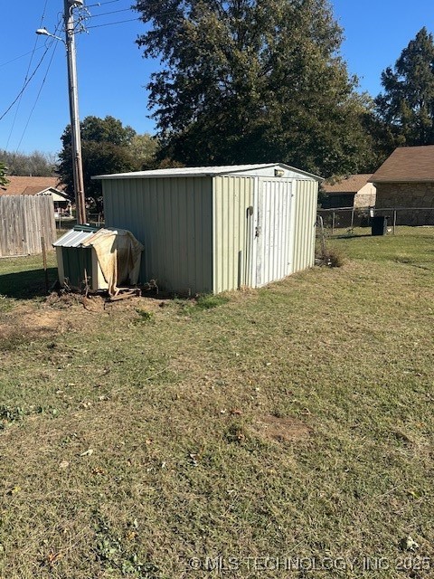 211 Trevyn Property Photo 3