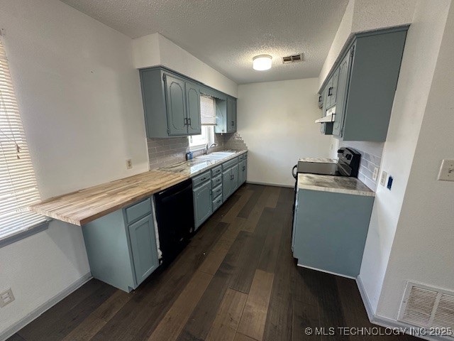 211 Trevyn Property Photo 8