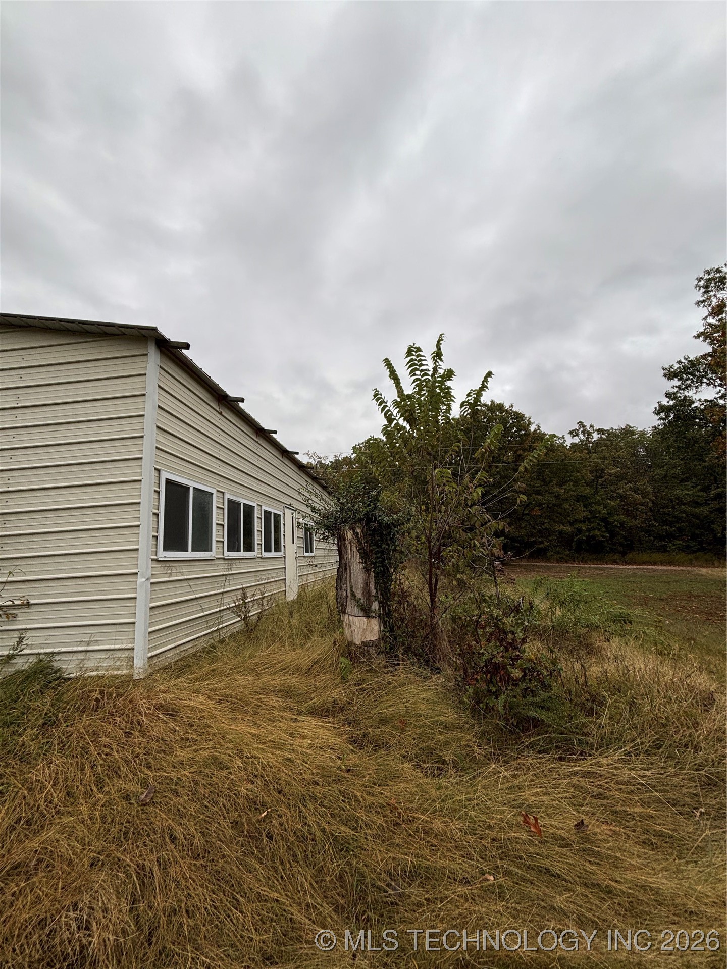 62083 E 336 Lane Property Photo 4