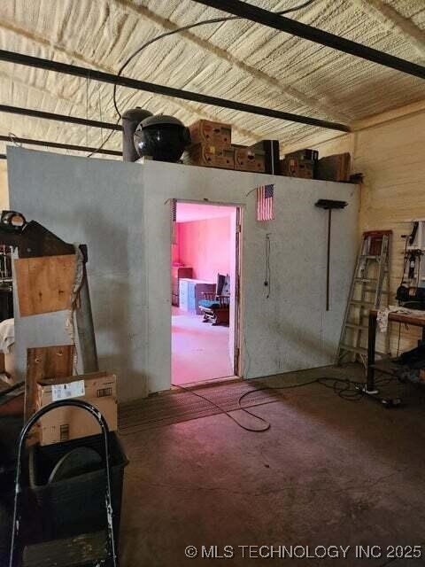 62083 E 336 Lane Property Photo 14