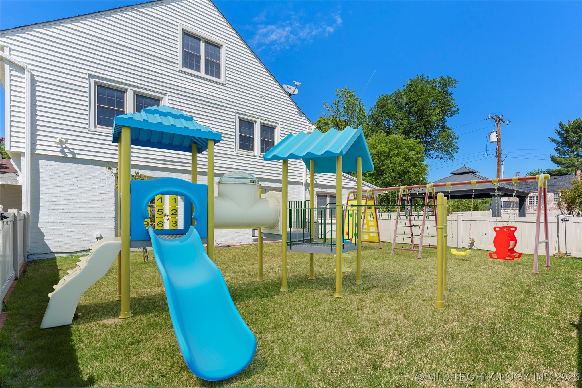 3855 S Utica Avenue Property Photo 40