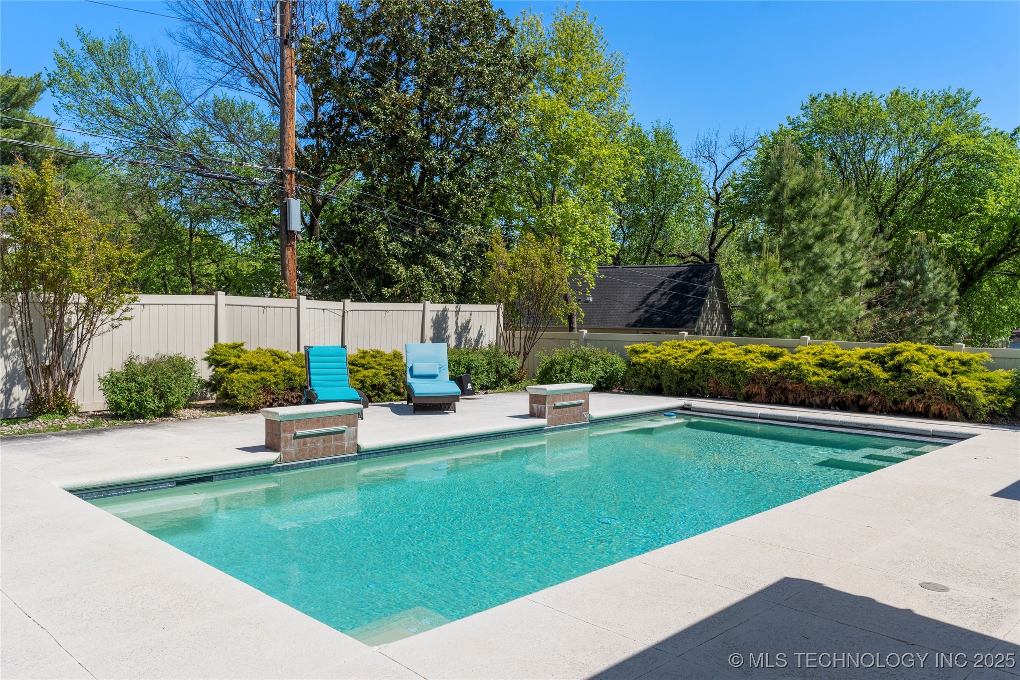 3855 S Utica Avenue Property Photo 44